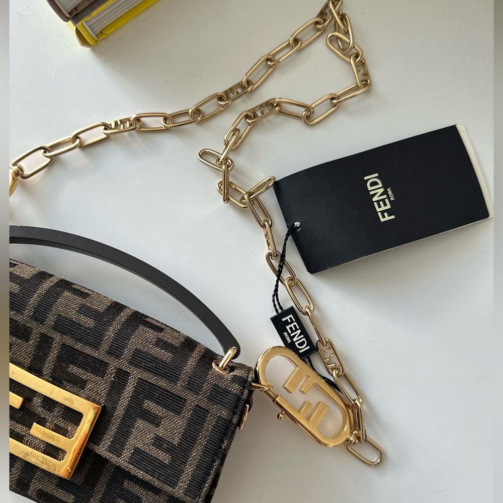 Authentic Fendi baguette gold chain . Brand new with tag. Beautiful